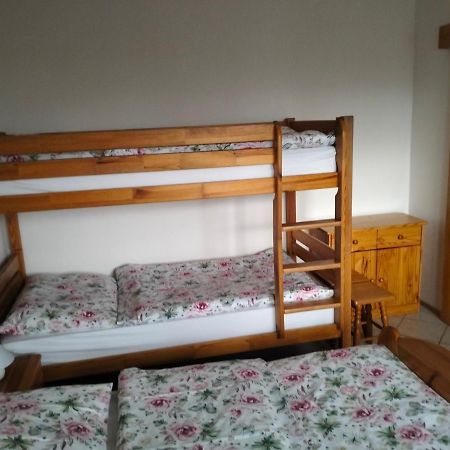 A-Privat Hotel Liptovsky Mikulas Bagian luar foto