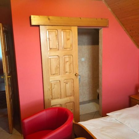 A-Privat Hotel Liptovsky Mikulas Bagian luar foto
